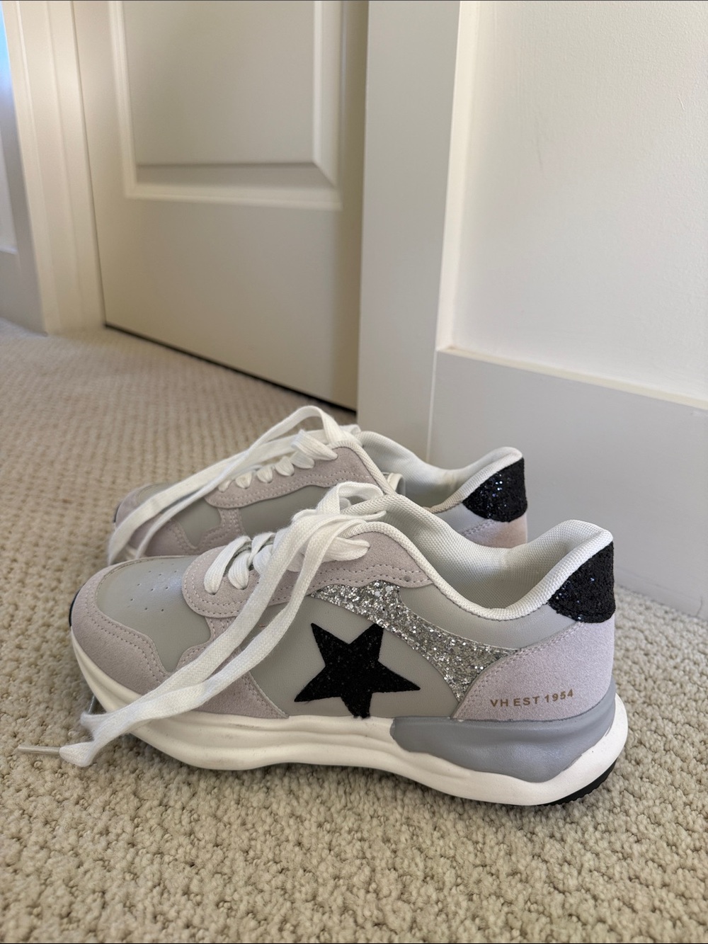 Vintage Havana White, Silver & Black Star Sneakers